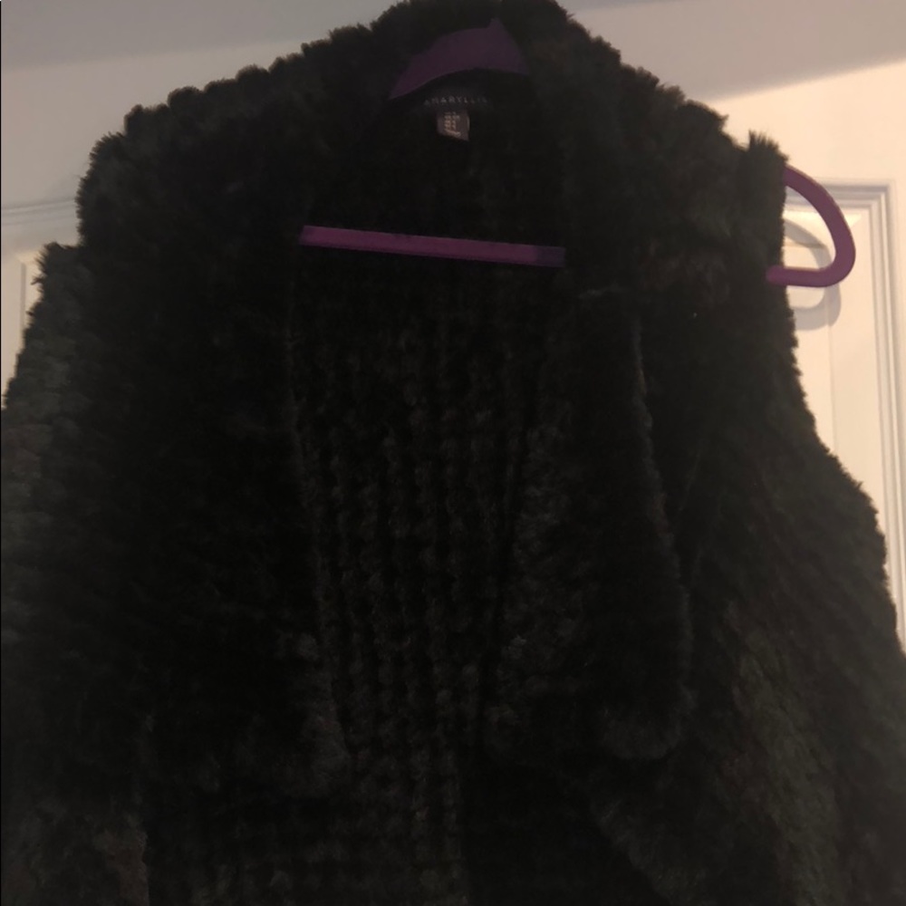 Fur Ultra Soft Feel Vest. size S Blck. NWOT
